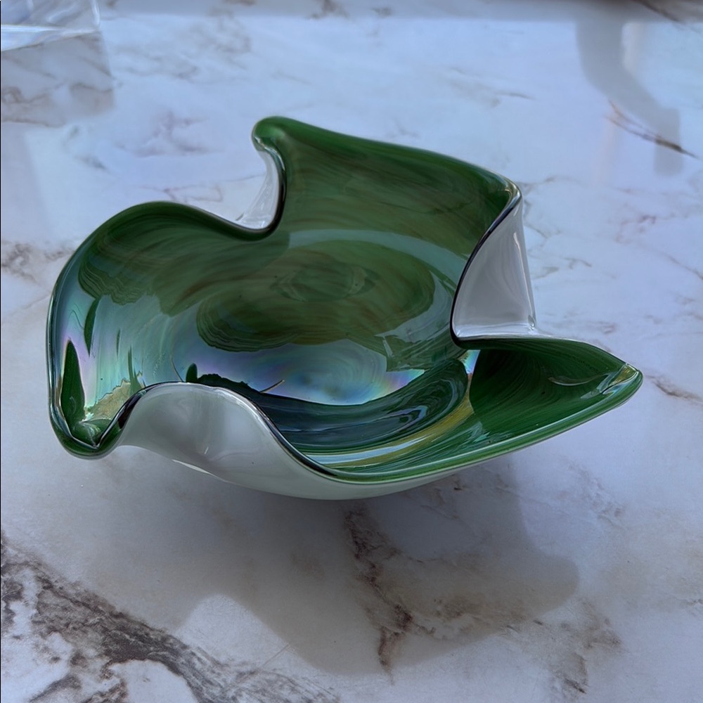 Murano 3 Winged Spiral Candy Dish in Autumn Green